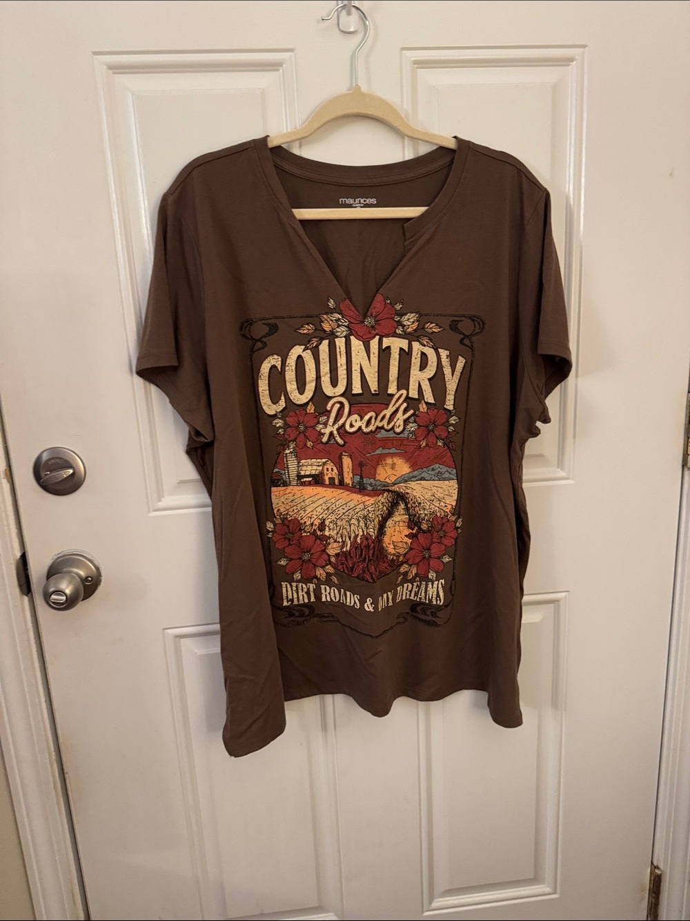 Maurices Brown Graphic Tee with Red & Cream Accents - Picture 1 of 2